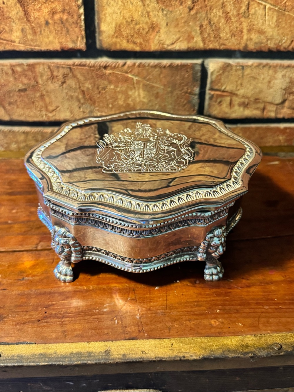 Vintage Silver plate “Dieu et Mon Droit” Royal Crest Jewelry or Trinket Box